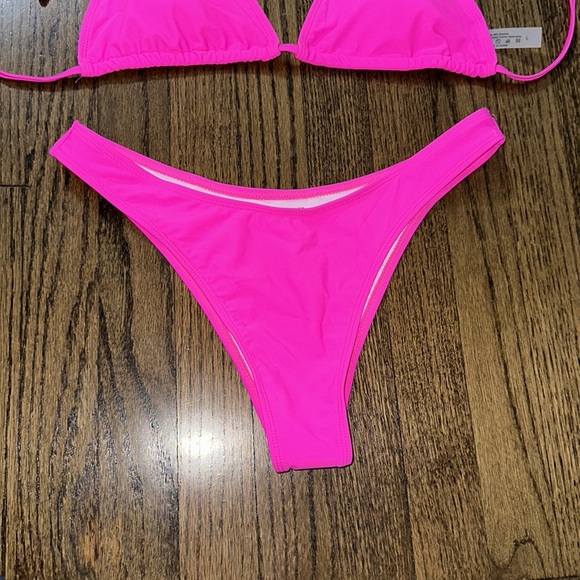 Hot Pink 2 Piece Women’s Triangle High Cut Bikini Swimsuit Set Size Large - Picture 2 of 13